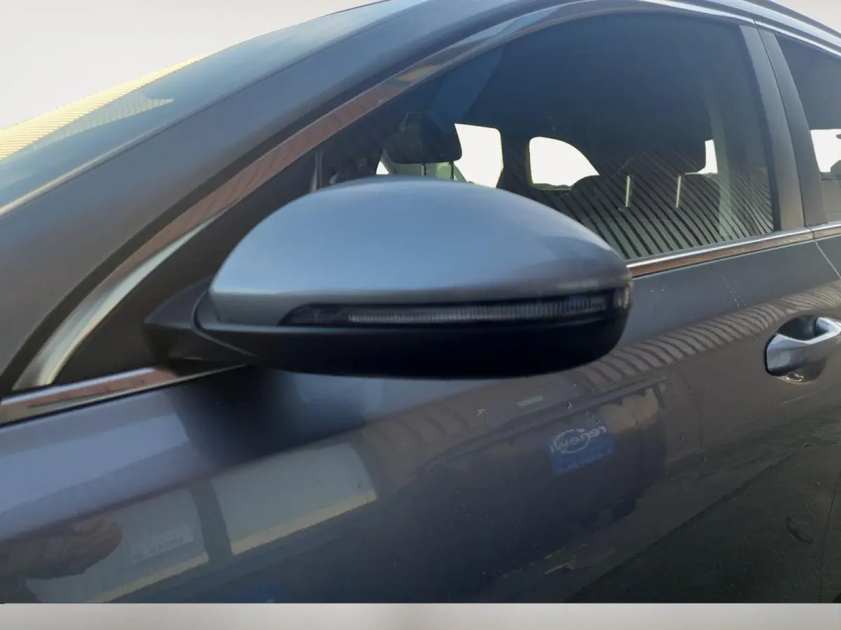 1.0T DynamicPlusLine DEMO | Direct beschikbaar | Stoel en stuurverwarming | Dodehoekdetectie | Getinte ramen achter | Elektrische achterklep | Keyless met startknop | Parkeersensoren voor en