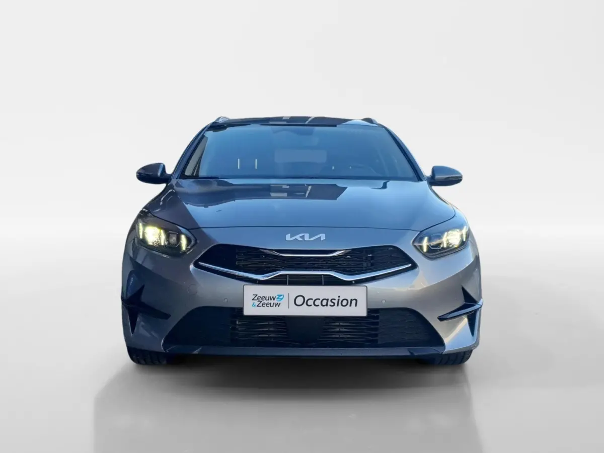 1.0T DynamicPlusLine DEMO | Direct beschikbaar | Stoel en stuurverwarming | Dodehoekdetectie | Getinte ramen achter | Elektrische achterklep | Keyless met startknop | Parkeersensoren voor en