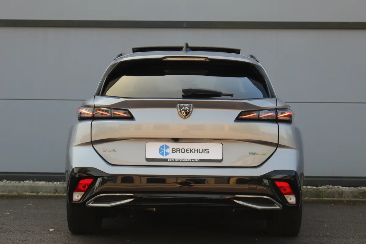 1.6 Plug-in Hybrid 225 GT | Pano | Camera | Keyless | LMV 18" | DAB | Dodehoeksens. | Climate | LED | Navi | Pano | Camera | Keyless | LMV 18" | DAB | Dodehoeksens. | Climate | LED | Navi |