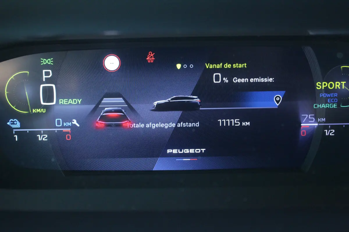 1.6 Plug-in Hybrid 225 GT | Pano | Camera | Keyless | LMV 18" | DAB | Dodehoeksens. | Climate | LED | Navi | Pano | Camera | Keyless | LMV 18" | DAB | Dodehoeksens. | Climate | LED | Navi |