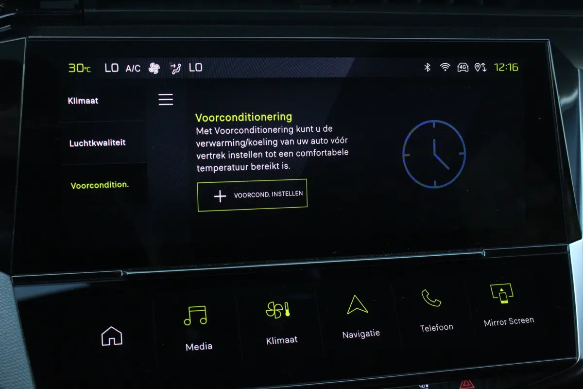 1.6 Plug-in Hybrid 225 GT | Pano | Camera | Keyless | LMV 18" | DAB | Dodehoeksens. | Climate | LED | Navi | Pano | Camera | Keyless | LMV 18" | DAB | Dodehoeksens. | Climate | LED | Navi |