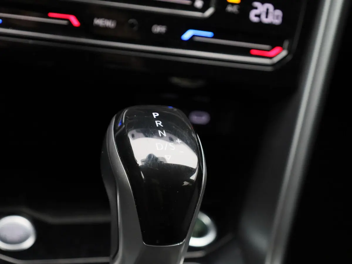 1.5 TSI Life Edition 150pk | EM | Automaat |  Navigatie | Climatronic (Automatische Airco) | Parkeersensoren | Parkeercamera | Cruise Control Adaptief |