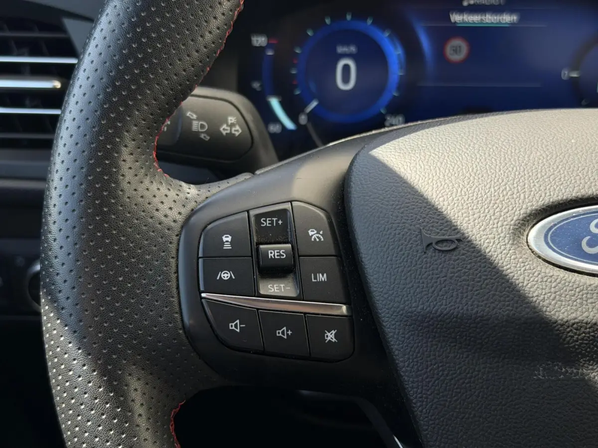 2.5 PHEV ST-Line | LED | virtual | cam | Carplay