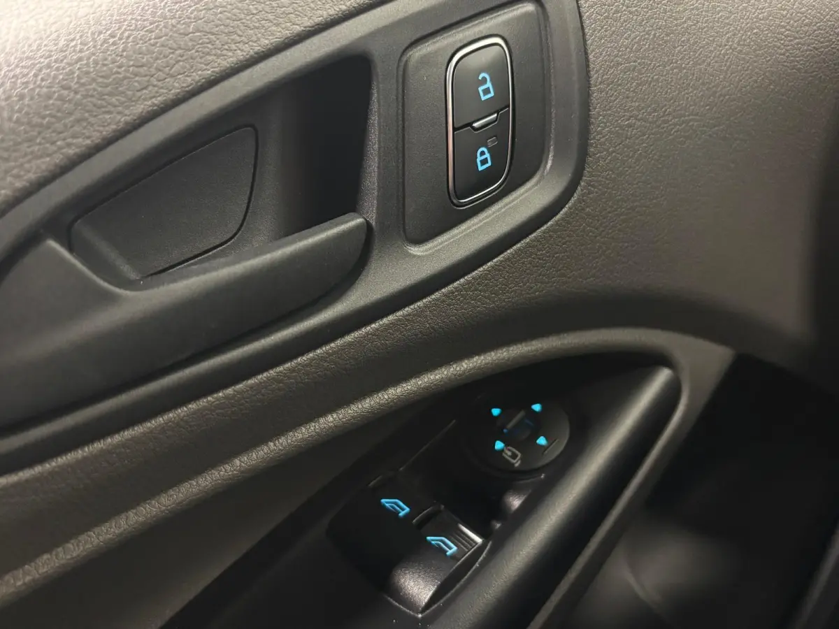 1.5 EcoBlue L1 Trend Automaat Airco Cruise Control Camera Parkeersensoren