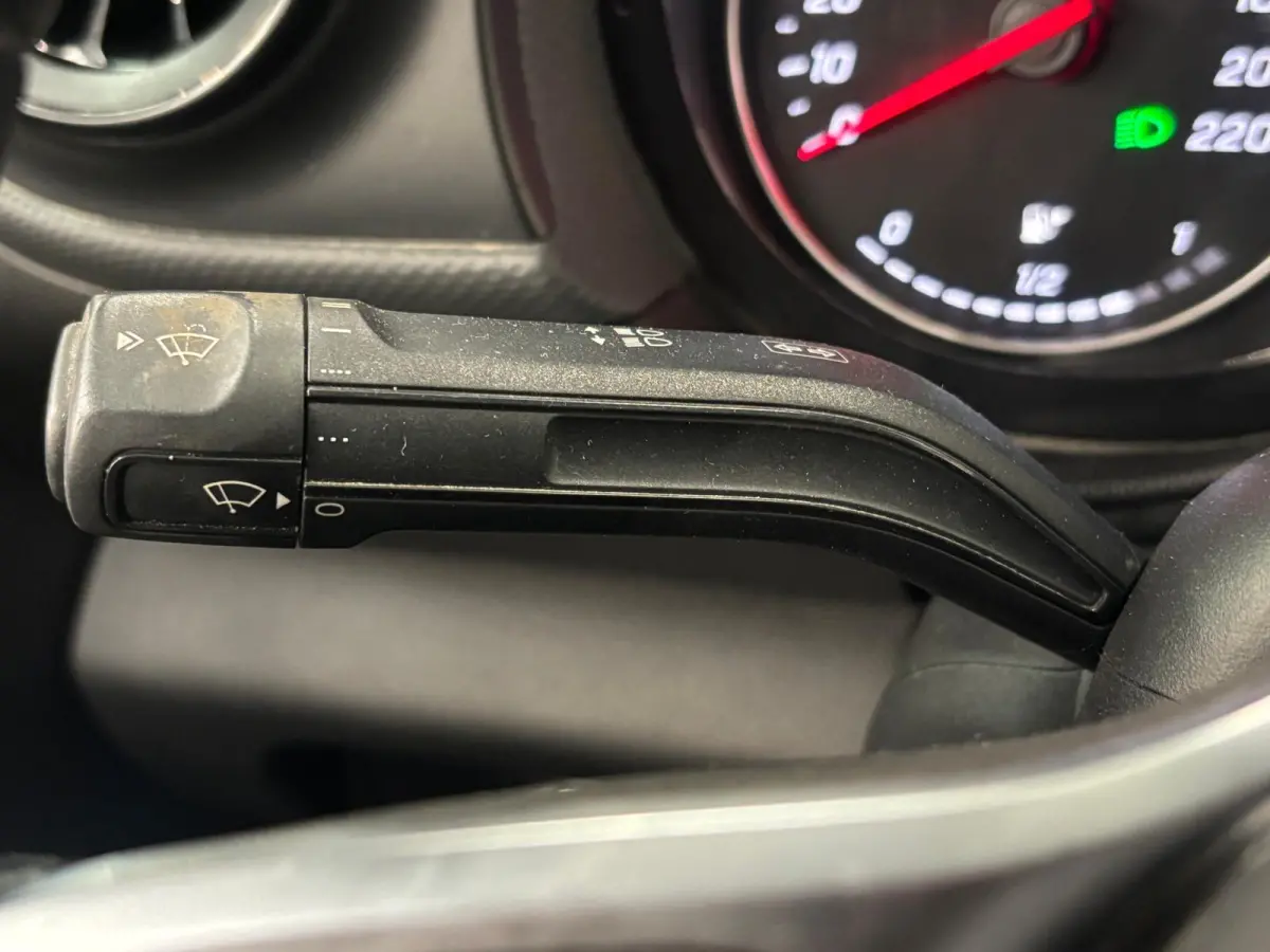 108 CDI L1 Pro Cruise Control Camera Lichtmetalen Velgen 2 Zits