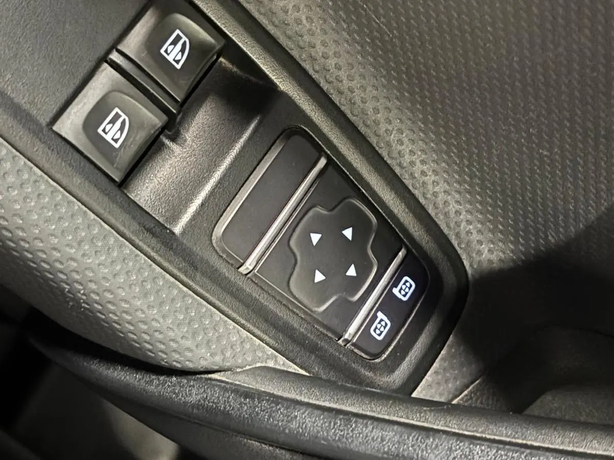 108 CDI L1 Pro Cruise Control Camera Lichtmetalen Velgen 2 Zits