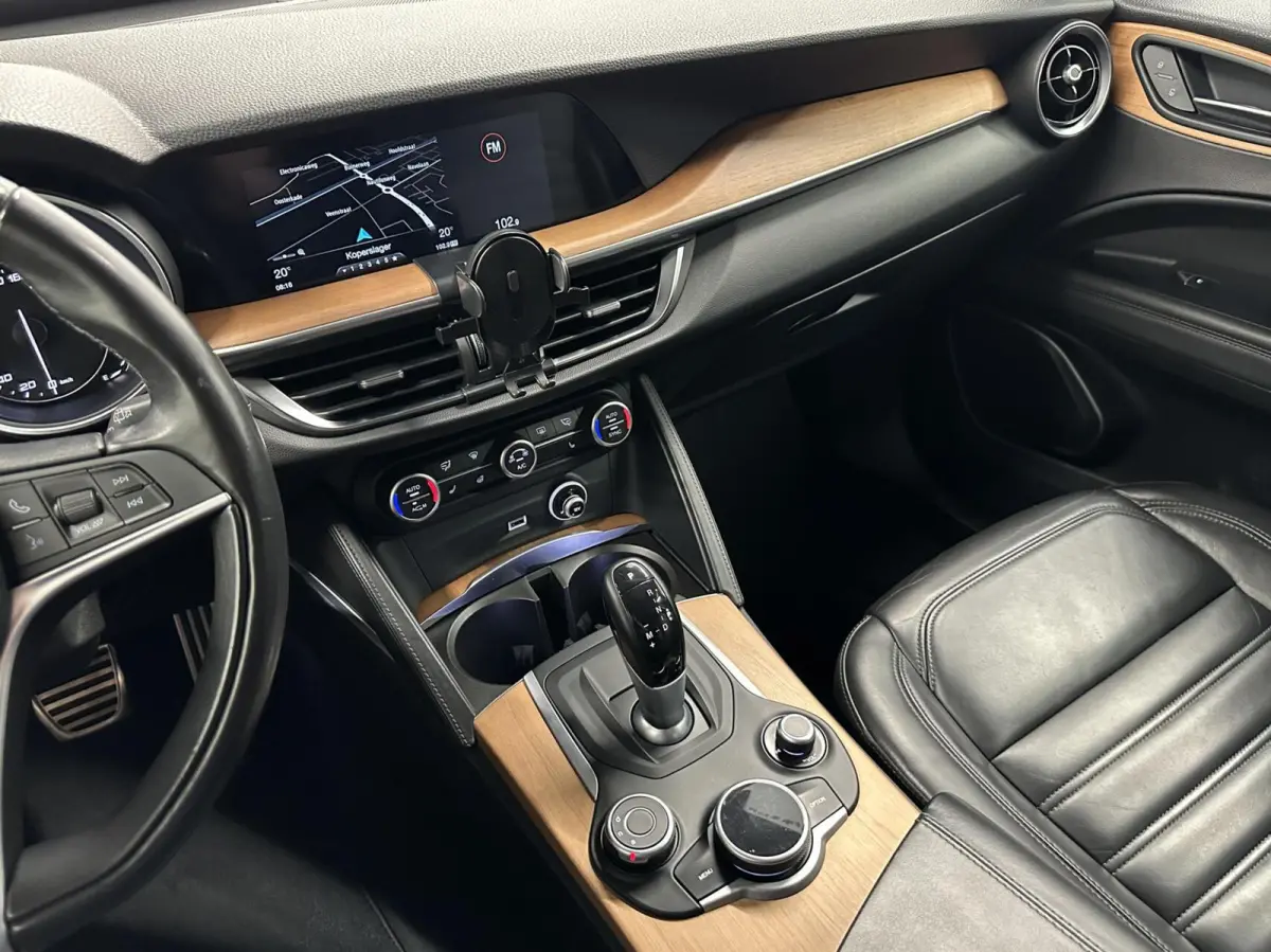 2.0 T AWD TREKHAAK LEER NAVI CRUISE ECC.