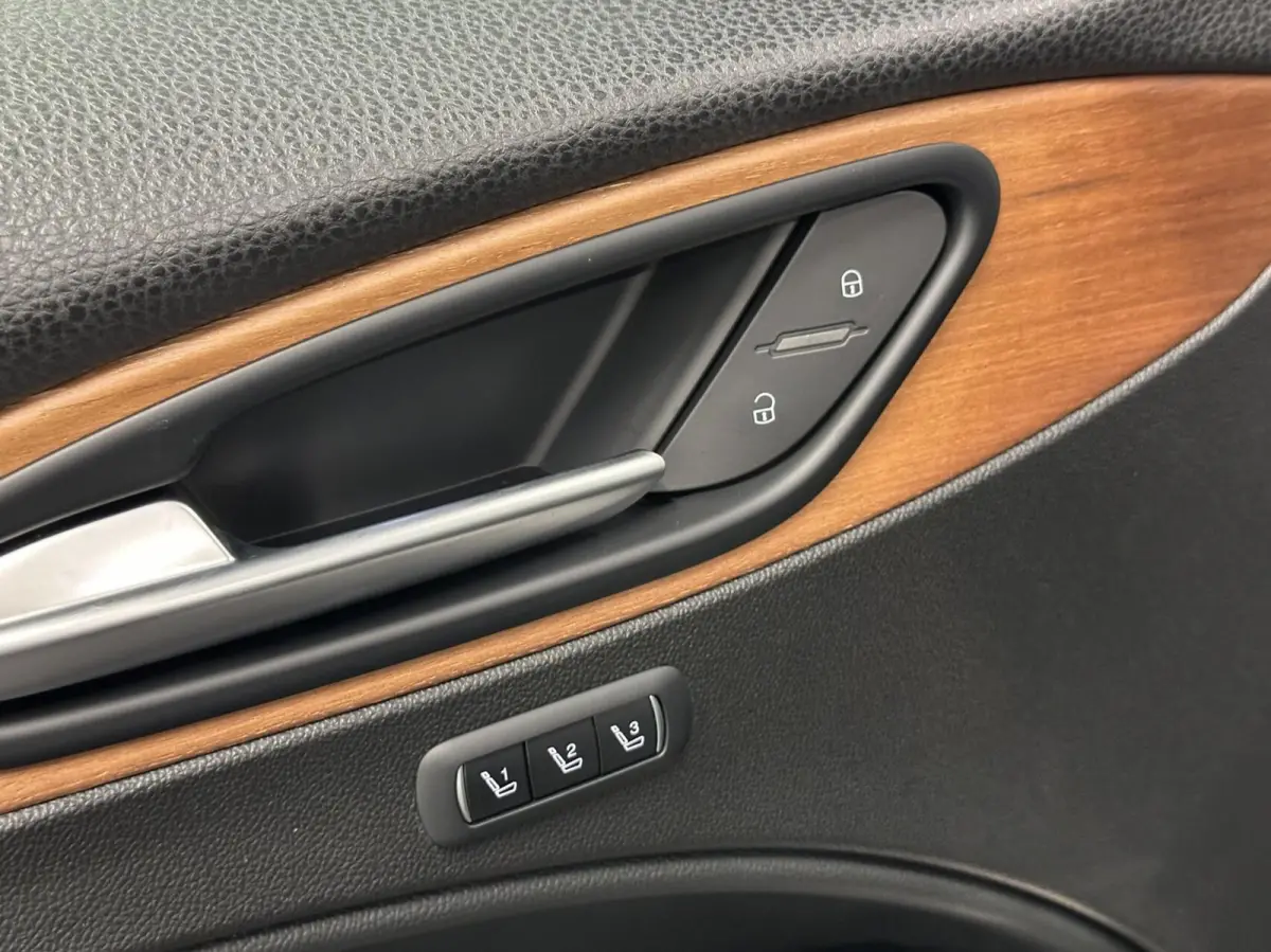 2.0 T AWD TREKHAAK LEER NAVI CRUISE ECC.