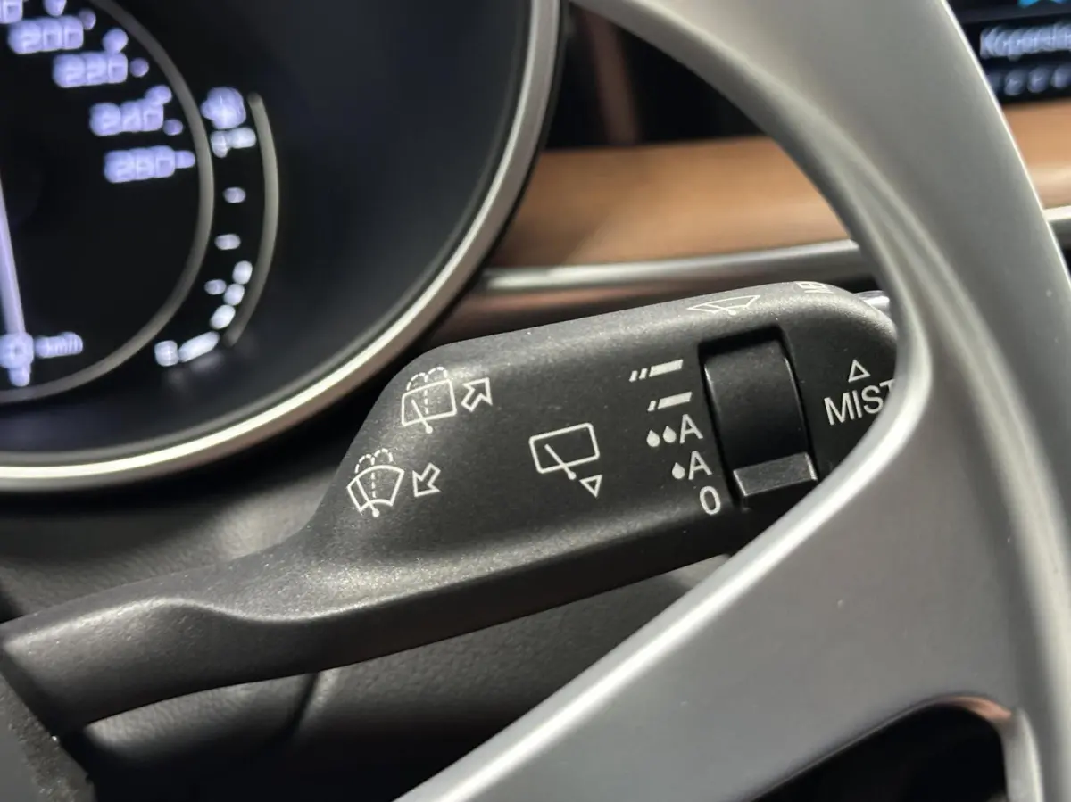2.0 T AWD TREKHAAK LEER NAVI CRUISE ECC.