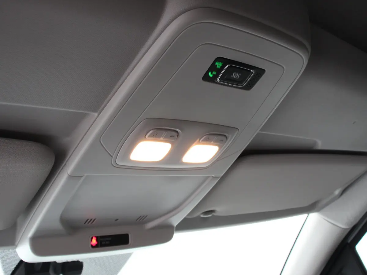Acenta L1 45 kWh Automaat Airco Cruise control bluetooth Radio Elektrische ramen Schuifdeur