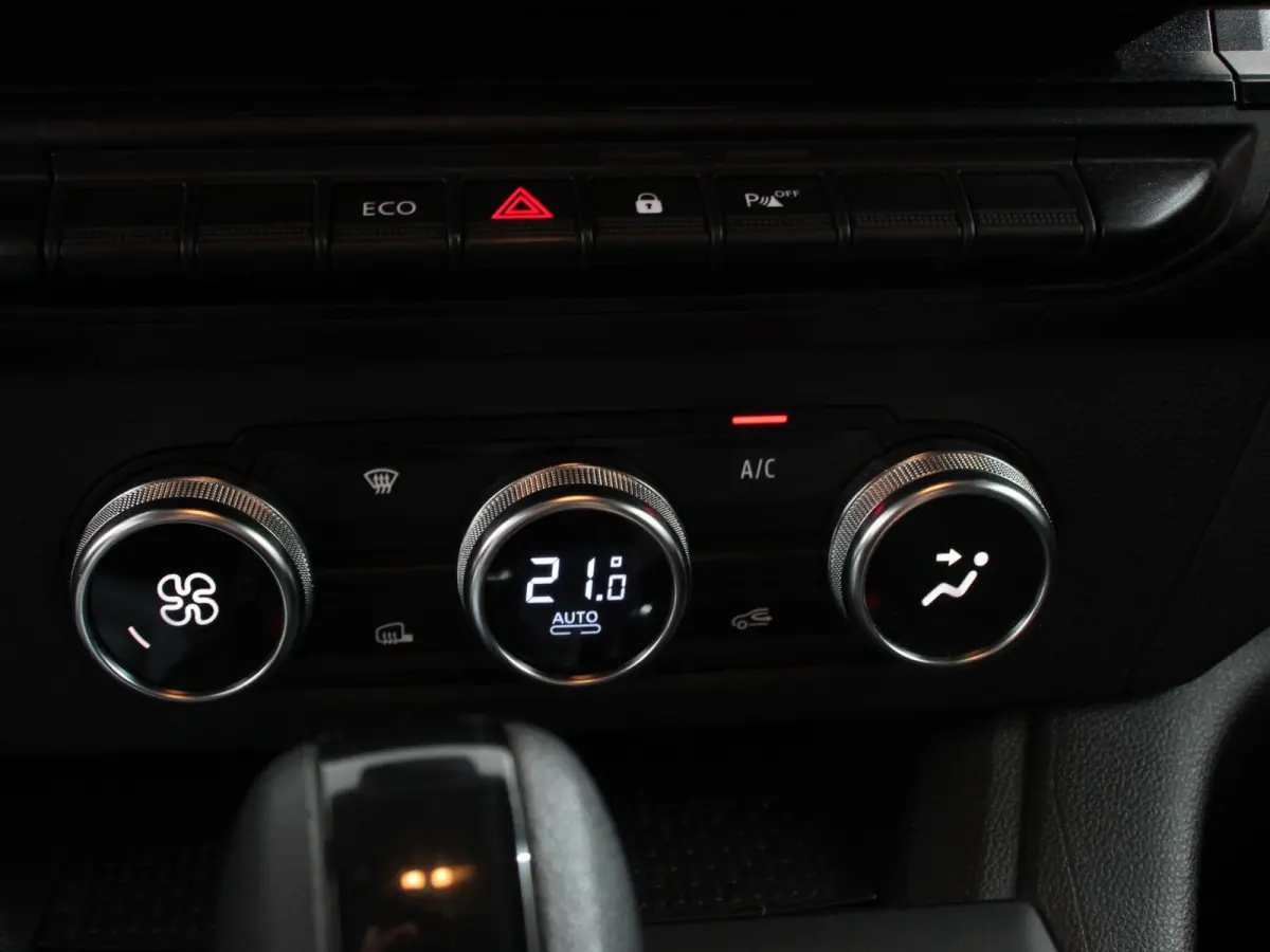 Acenta L1 45 kWh Automaat Airco Cruise control bluetooth Radio Elektrische ramen Schuifdeur