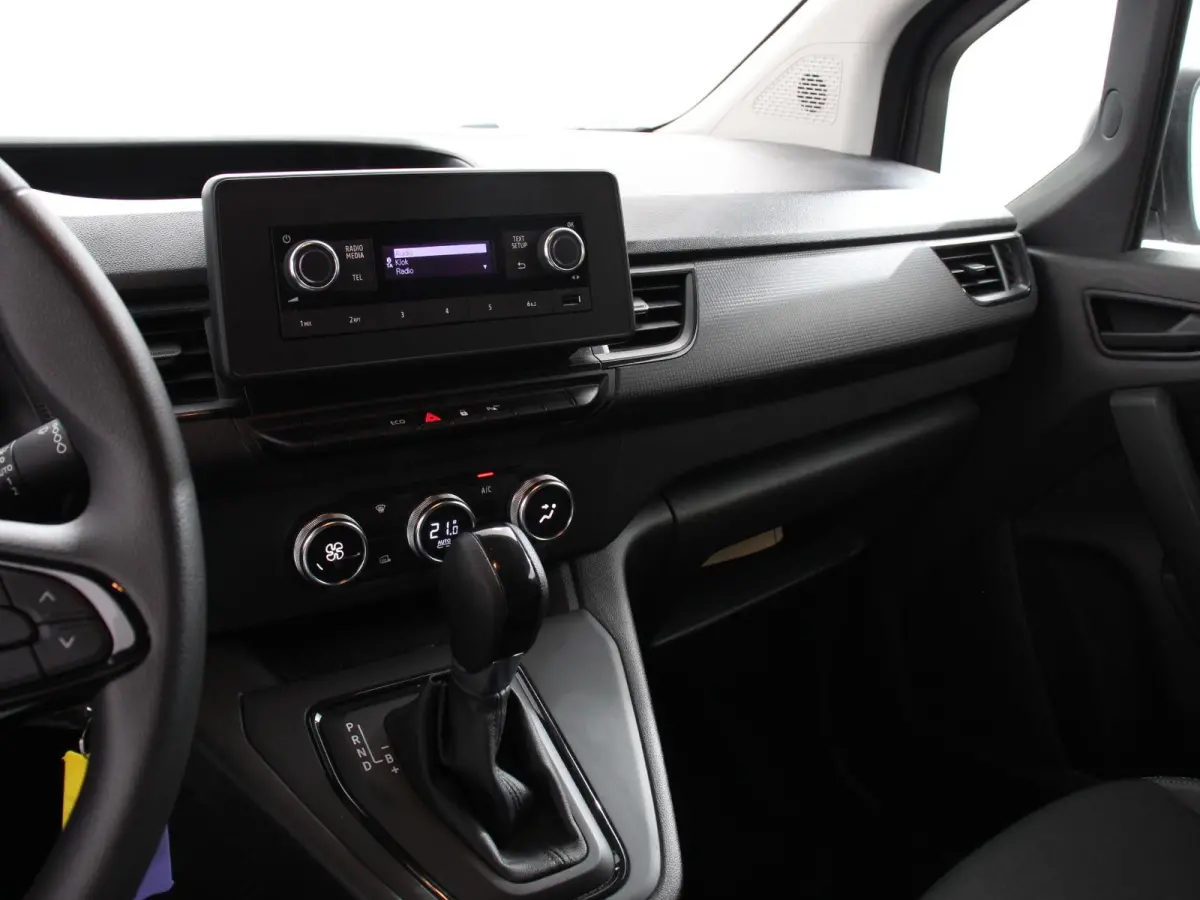 Acenta L1 45 kWh Automaat Airco Cruise control bluetooth Radio Elektrische ramen Schuifdeur