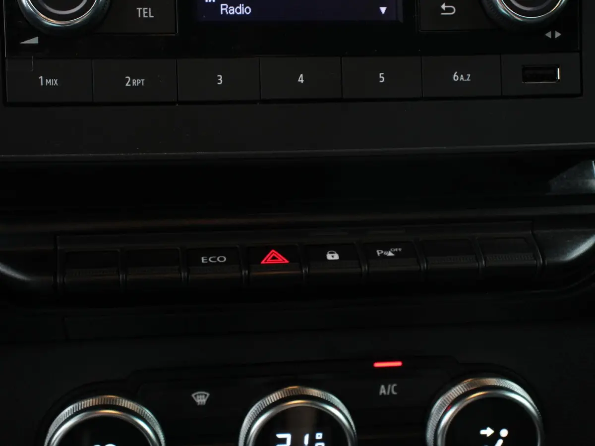 Acenta L1 45 kWh Automaat Airco Cruise control bluetooth Radio Elektrische ramen Schuifdeur