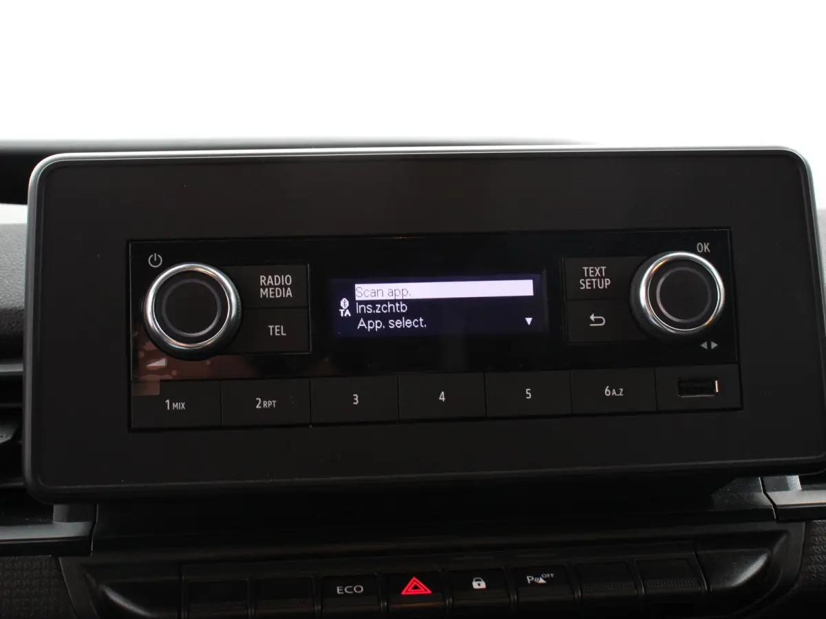 Acenta L1 45 kWh Automaat Airco Cruise control bluetooth Radio Elektrische ramen Schuifdeur