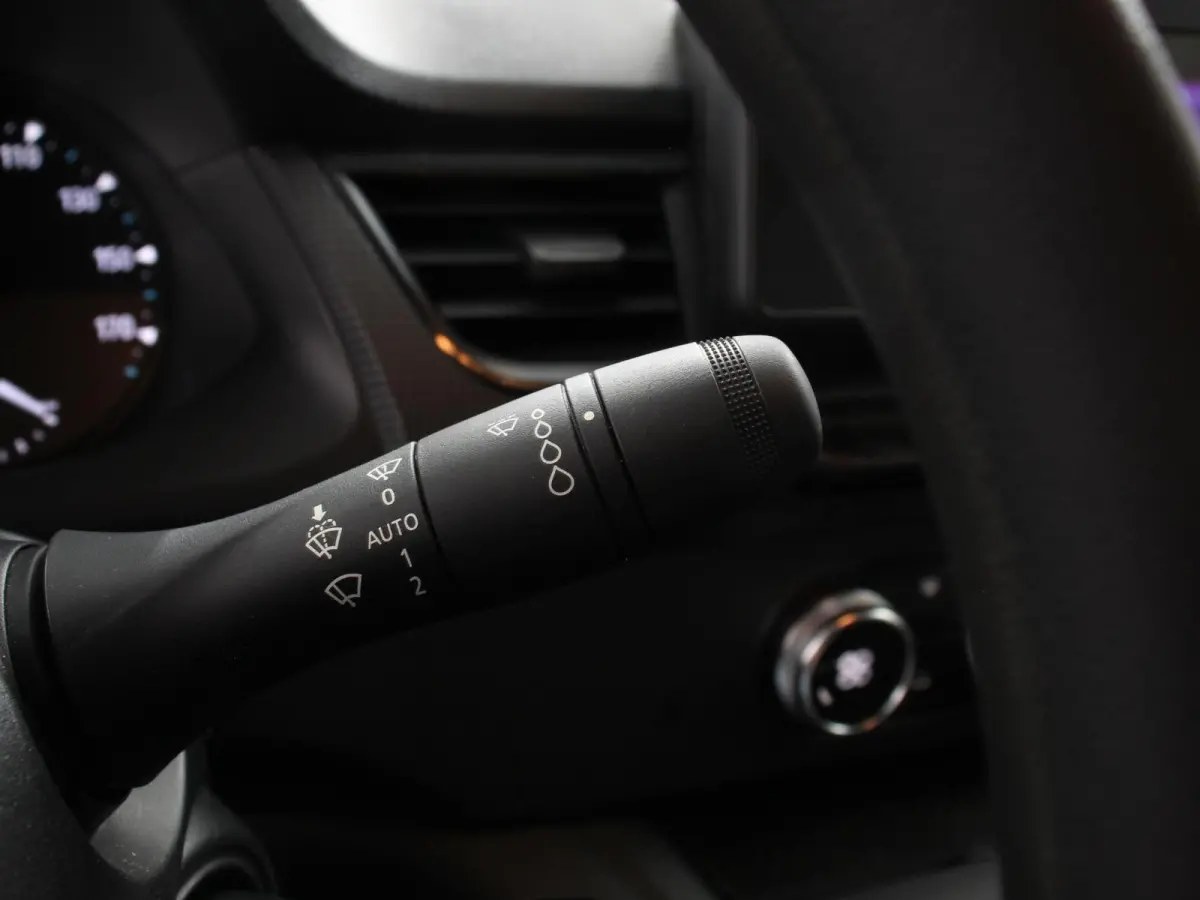Acenta L1 45 kWh Automaat Airco Cruise control bluetooth Radio Elektrische ramen Schuifdeur