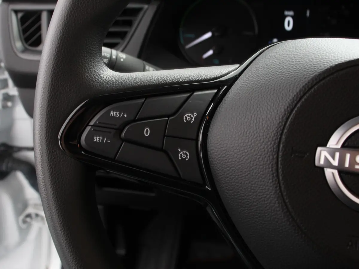 Acenta L1 45 kWh Automaat Airco Cruise control bluetooth Radio Elektrische ramen Schuifdeur