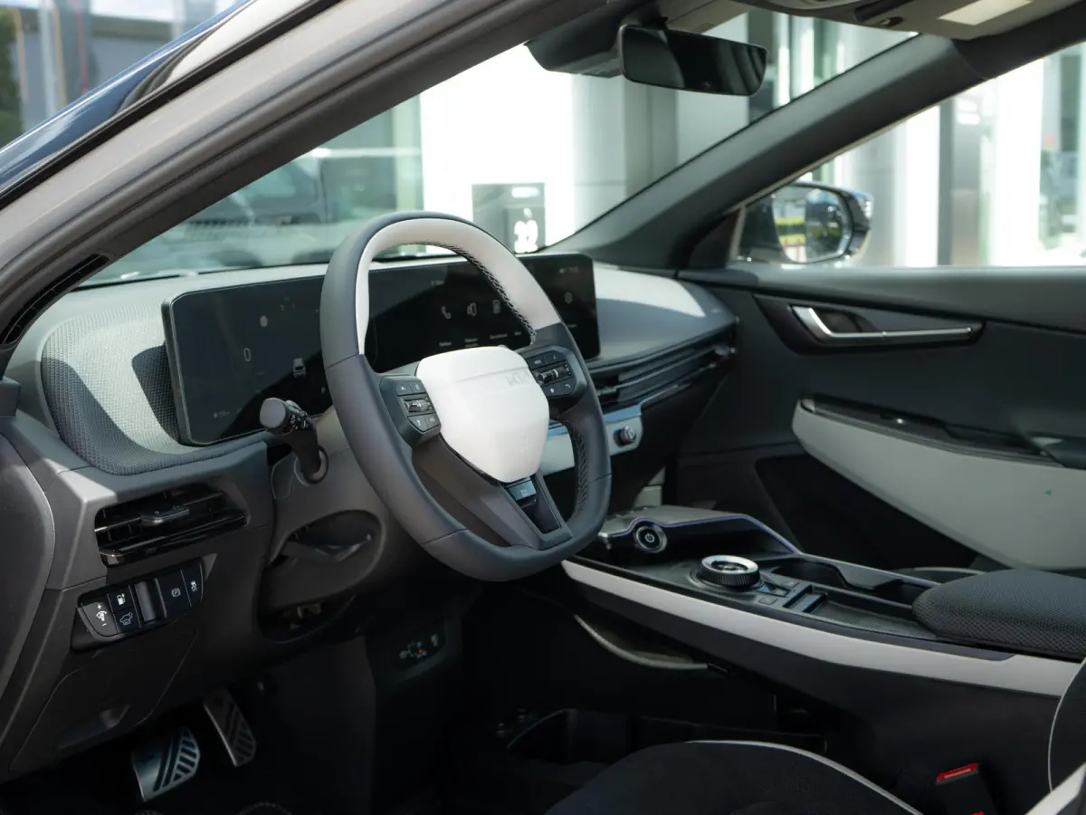 GT-Line Business Edition 84 kWh | OP VOORRAAD | Stoel verwarming l Elektrische kofferklep | GT pakket | LED | Keyless | 20 inch LMV