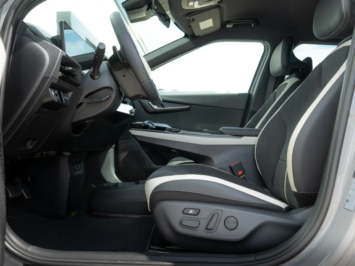 GT-Line Business Edition 84 kWh | OP VOORRAAD | Stoel verwarming l Elektrische kofferklep | GT pakket | LED | Keyless | 20 inch LMV