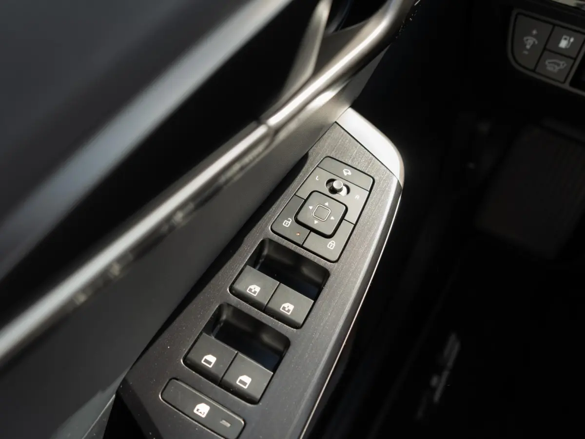 GT-Line Business Edition 84 kWh | OP VOORRAAD | Stoel verwarming l Elektrische kofferklep | GT pakket | LED | Keyless | 20 inch LMV