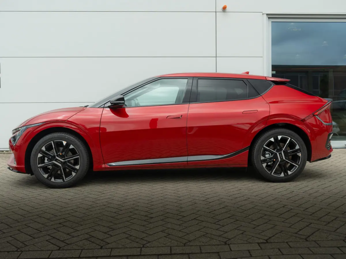 GT-Line Business Edition 84 kWh | OP VOORRAAD | Stoel verwarming l Elektrische kofferklep | GT pakket | LED | Keyless | 20 inch LMV