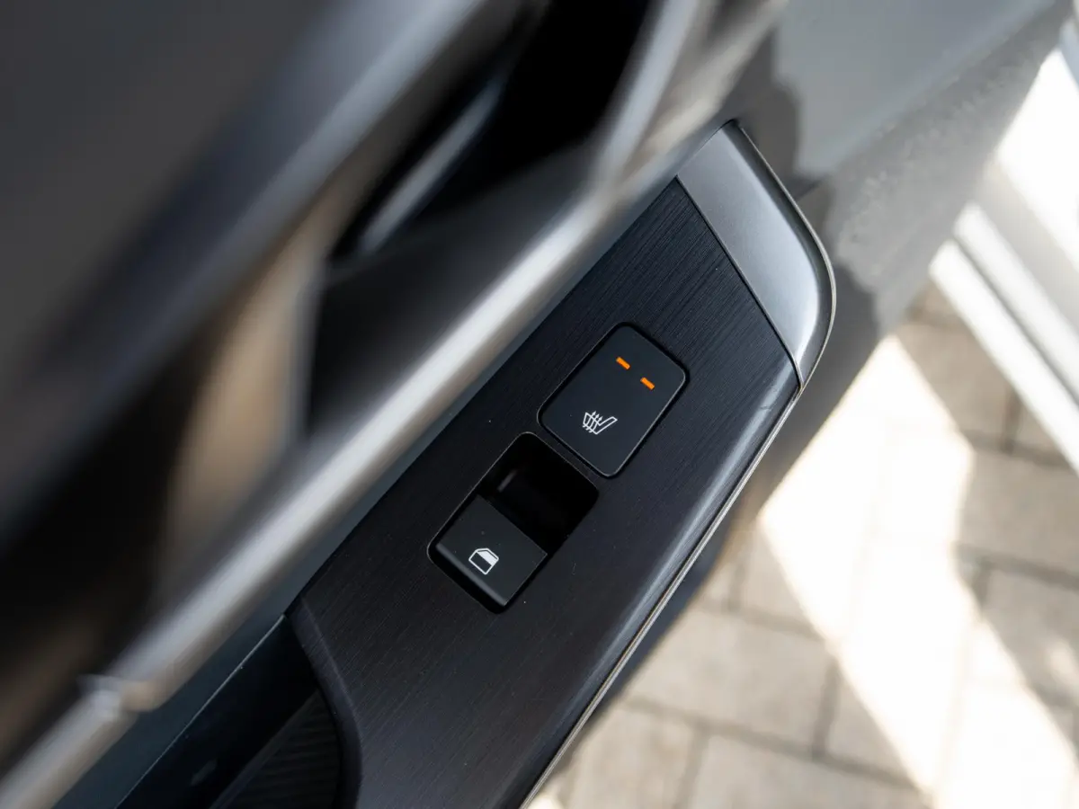 GT-Line Business Edition 84 kWh | OP VOORRAAD | Stoel verwarming l Elektrische kofferklep | GT pakket | LED | Keyless | 20 inch LMV