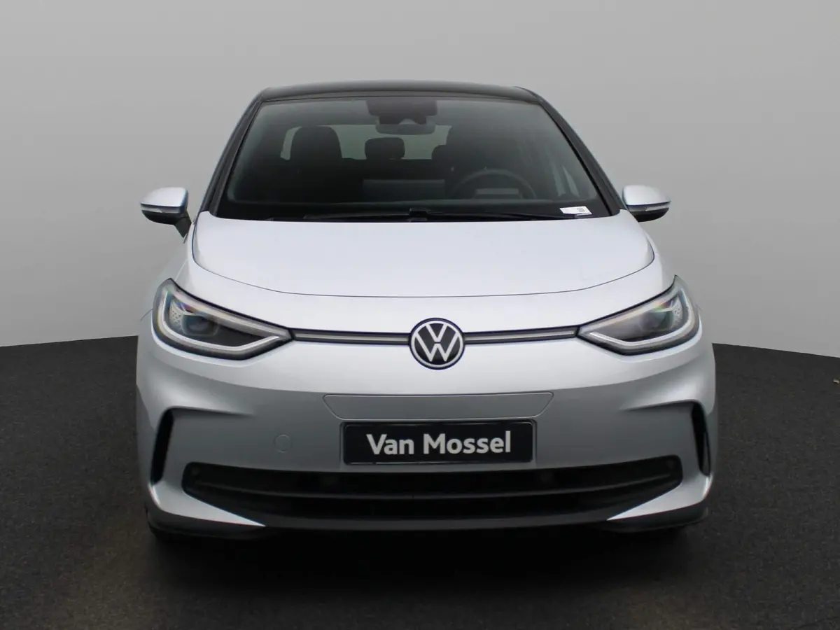 Pro Business 59 kWh | EM | Navigatie | Draadloze Apple Carplay | Adaptieve cruise control | Lane assist | Stoelverwarming | Stuurwielverwarming | Climate control | Achteruitrij camera | Park