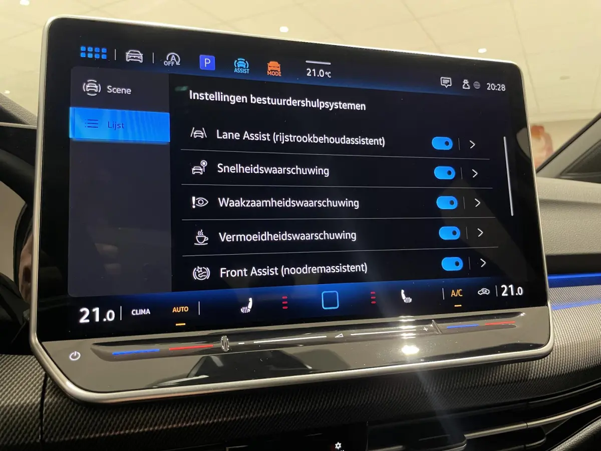 1.5 eTSI R-Line Edition | EM | Navigatie | App-connect | Parkeersensoren | 360 camera | Adaptive cruise control | Lichtmetaal | 328936 |