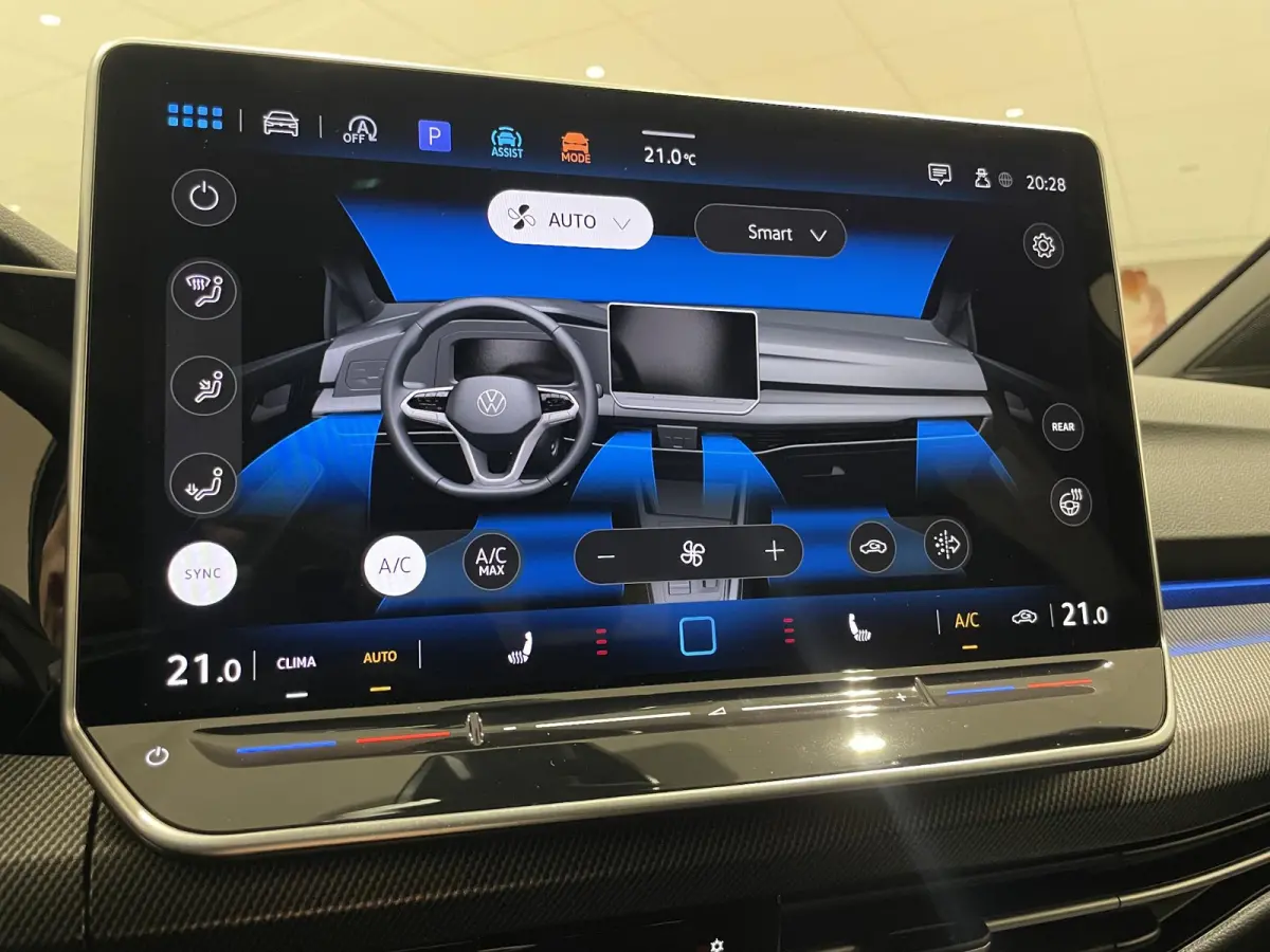 1.5 eTSI R-Line Edition | EM | Navigatie | App-connect | Parkeersensoren | 360 camera | Adaptive cruise control | Lichtmetaal | 328936 |