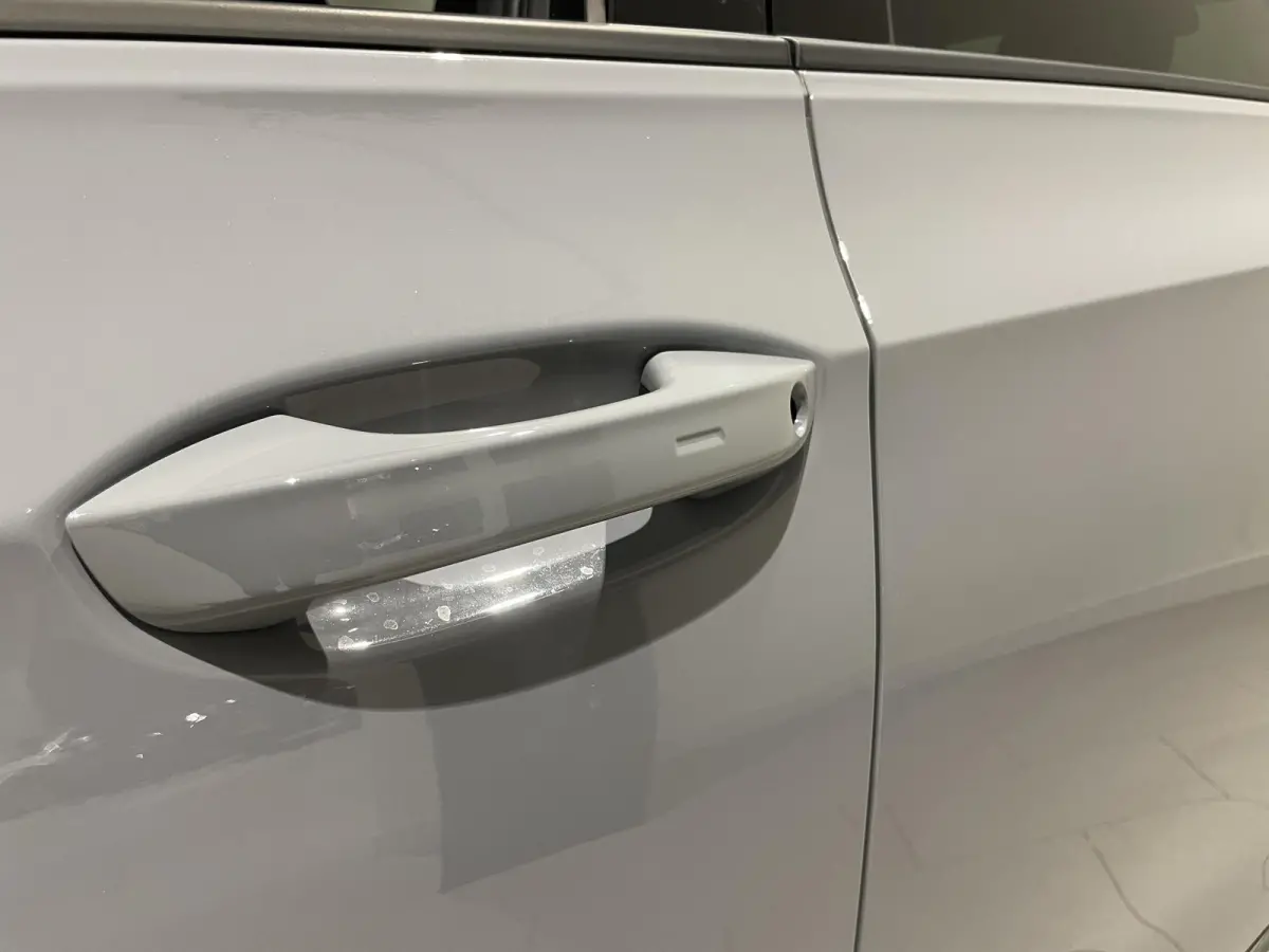 1.5 eTSI R-Line Edition | EM | Navigatie | App-connect | Parkeersensoren | 360 camera | Adaptive cruise control | Lichtmetaal | 328936 |