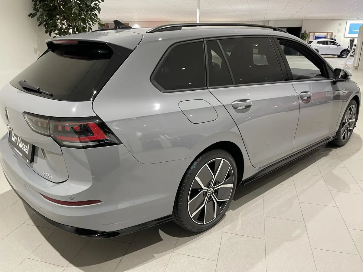 1.5 eTSI R-Line Edition | EM | Navigatie | App-connect | Parkeersensoren | 360 camera | Adaptive cruise control | Lichtmetaal | 328936 |