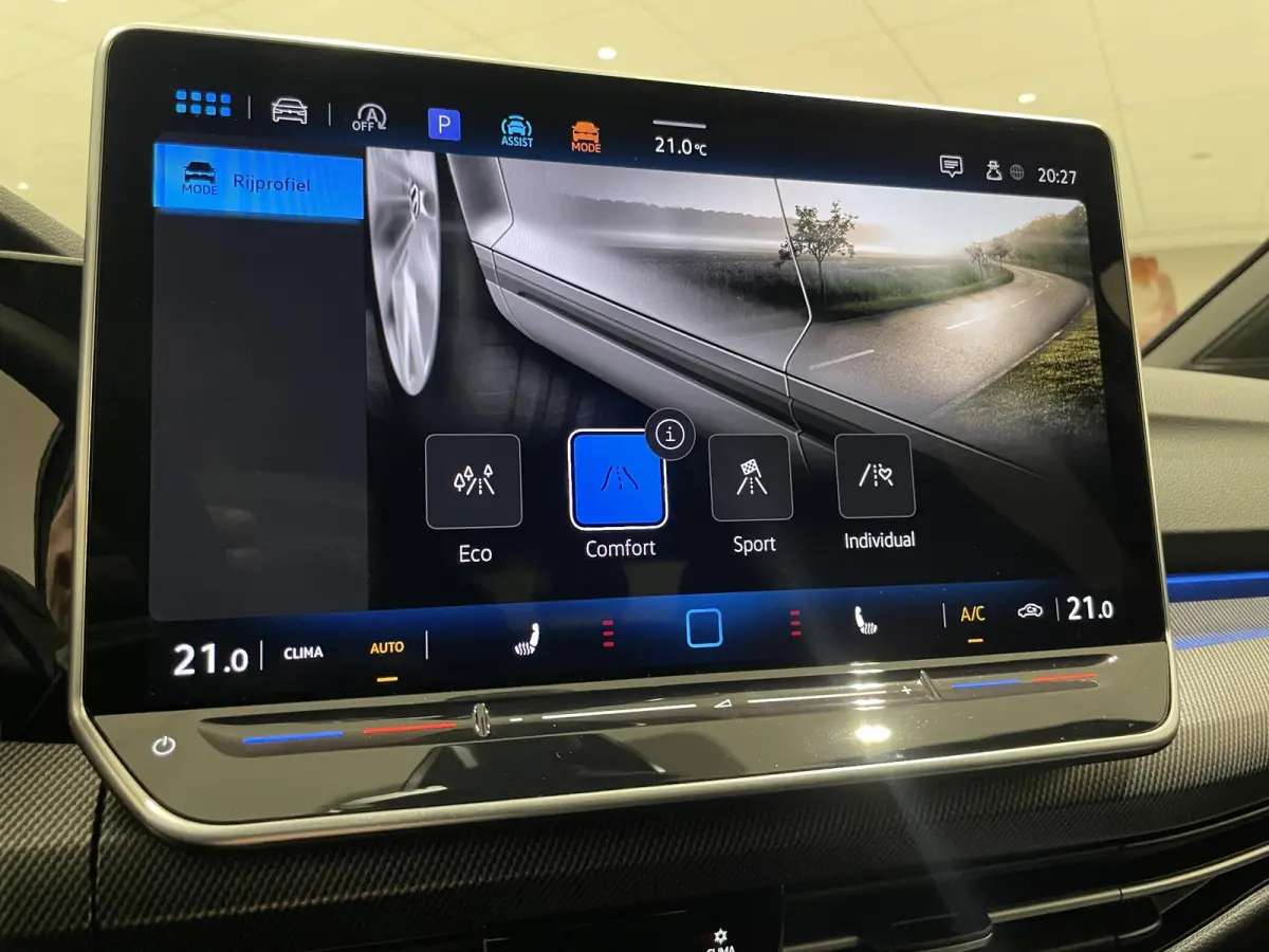 1.5 eTSI R-Line Edition | EM | Navigatie | App-connect | Parkeersensoren | 360 camera | Adaptive cruise control | Lichtmetaal | 328936 |