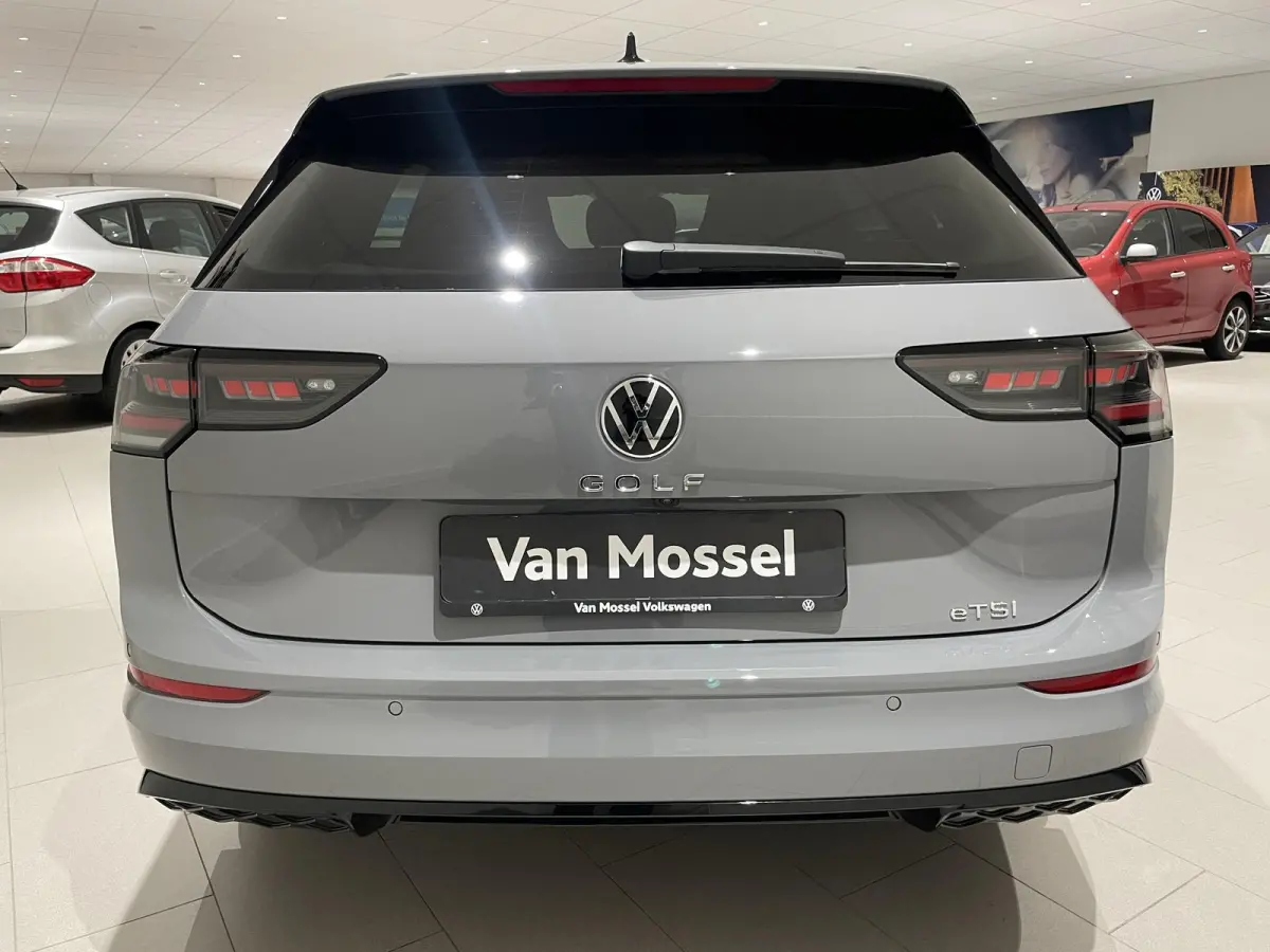 1.5 eTSI R-Line Edition | EM | Navigatie | App-connect | Parkeersensoren | 360 camera | Adaptive cruise control | Lichtmetaal | 328936 |