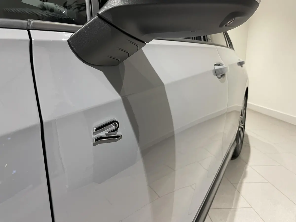 1.5 eTSI R-Line Edition | EM | Navigatie | App-connect | Parkeersensoren | 360 camera | Adaptive cruise control | Lichtmetaal | 328936 |