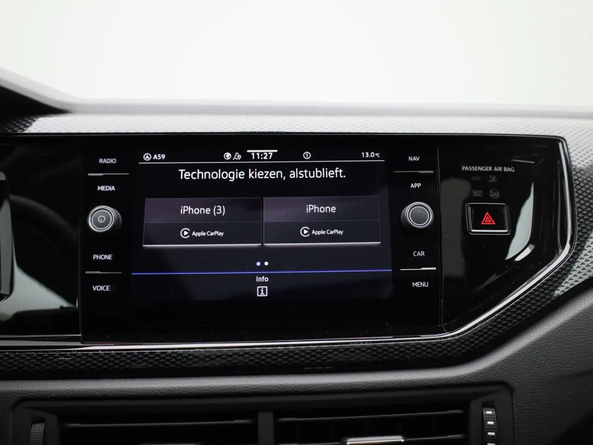 1.0 TSI Life Edition | Demo | Navigatie | Draadloze Apple Carplay | Panoramisch dak | Keyless | Adaptieve cruise control | Travel Assist | Parkeersensoren | Climate control | Stoelverwarming