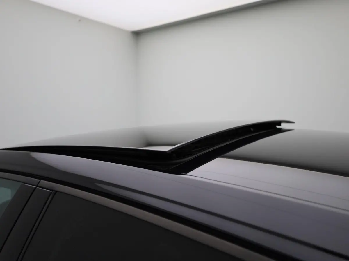 1.0 TSI Life Edition | Demo | Navigatie | Draadloze Apple Carplay | Panoramisch dak | Keyless | Adaptieve cruise control | Travel Assist | Parkeersensoren | Climate control | Stoelverwarming