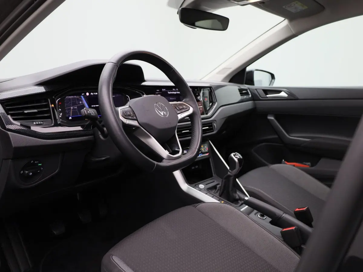 1.0 TSI Life Edition | Demo | Navigatie | Draadloze Apple Carplay | Panoramisch dak | Keyless | Adaptieve cruise control | Travel Assist | Parkeersensoren | Climate control | Stoelverwarming