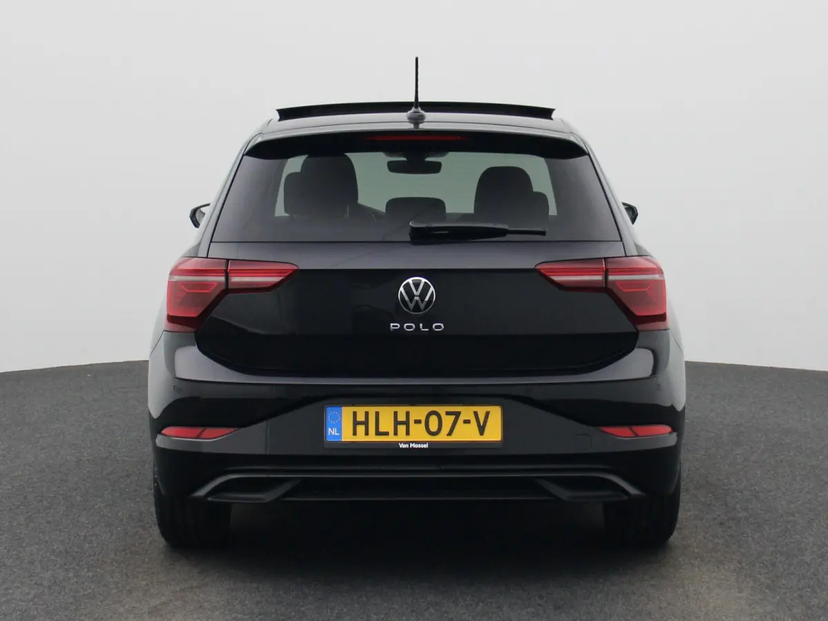 1.0 TSI Life Edition | Demo | Navigatie | Draadloze Apple Carplay | Panoramisch dak | Keyless | Adaptieve cruise control | Travel Assist | Parkeersensoren | Climate control | Stoelverwarming