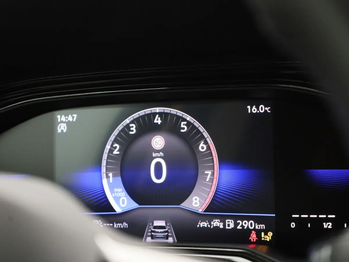 1.0 TSI Life Edition Demo | 95PK | Apple Carplay draadloos | Camera | Parkeersensoren achter | Android Auto draadloos | Ruiten getint | LED koplampen | Airco | Adaptive cruise control | DAB 