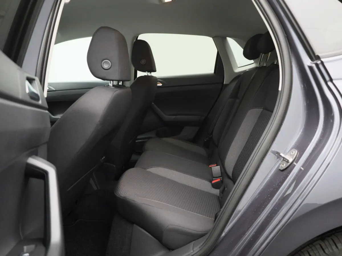 1.0 TSI Life Edition Demo | 95PK | Apple Carplay draadloos | Camera | Parkeersensoren achter | Android Auto draadloos | Ruiten getint | LED koplampen | Airco | Adaptive cruise control | DAB 