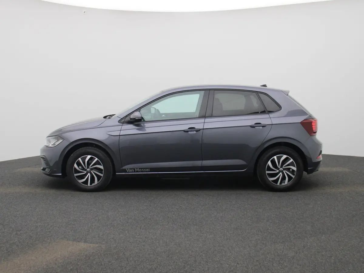 1.0 TSI Life Edition Demo | 95PK | Apple Carplay draadloos | Camera | Parkeersensoren achter | Android Auto draadloos | Ruiten getint | LED koplampen | Airco | Adaptive cruise control | DAB 