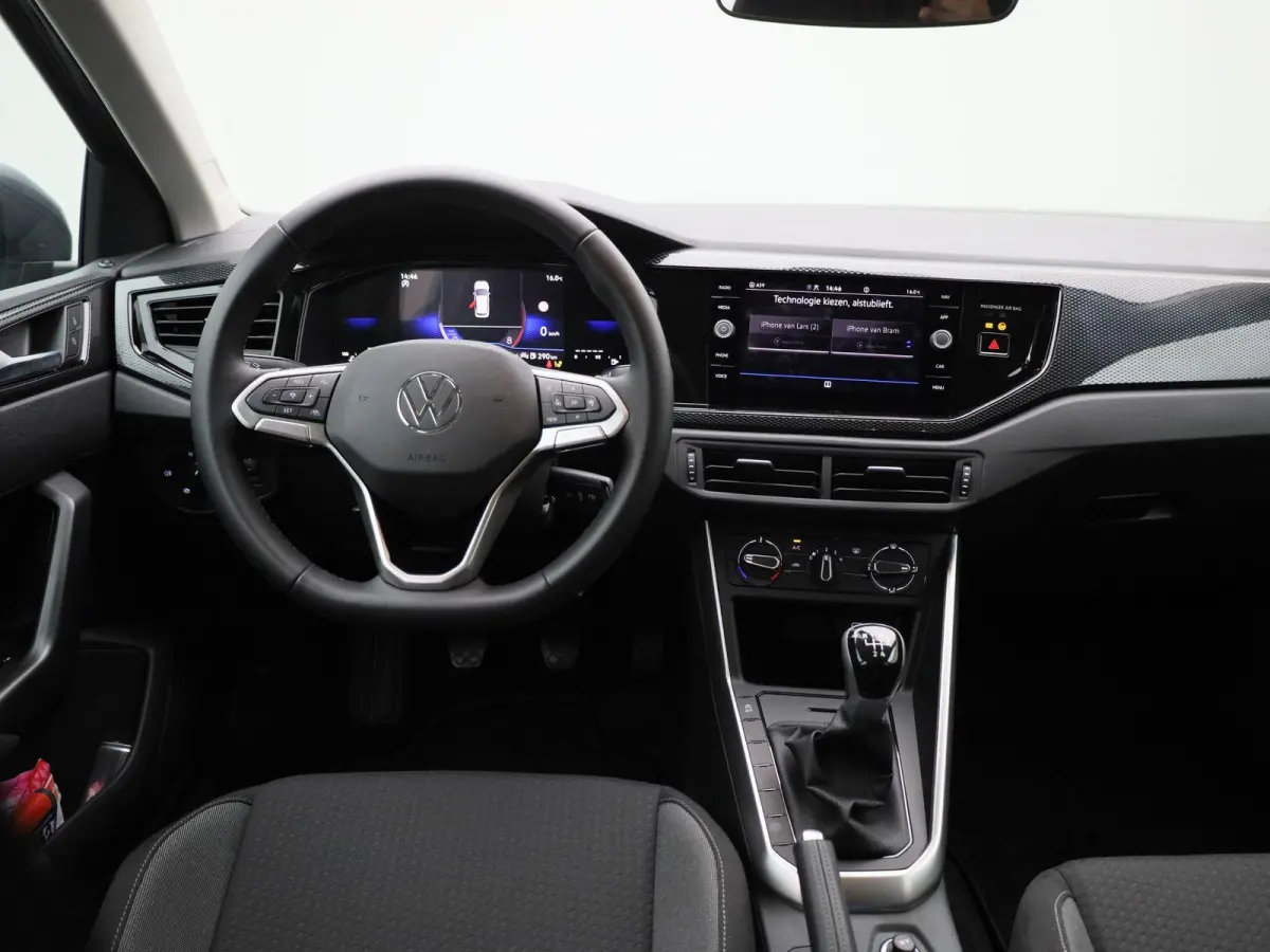 1.0 TSI Life Edition Demo | 95PK | Apple Carplay draadloos | Camera | Parkeersensoren achter | Android Auto draadloos | Ruiten getint | LED koplampen | Airco | Adaptive cruise control | DAB 