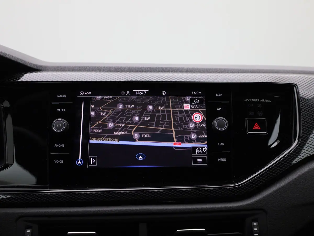 1.0 TSI Life Edition Demo | 95PK | Apple Carplay draadloos | Camera | Parkeersensoren achter | Android Auto draadloos | Ruiten getint | LED koplampen | Airco | Adaptive cruise control | DAB 