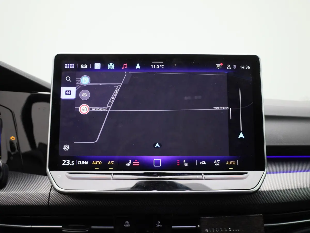 1.5 eTSI R-Line Edition | 116 PK | Demo | Automaat | Navigatie | Draadloze Apple Carplay | Adaptieve cruise control | Climate control | Stuur- en Stoelverwarming | Achteruitrij Camera | Park