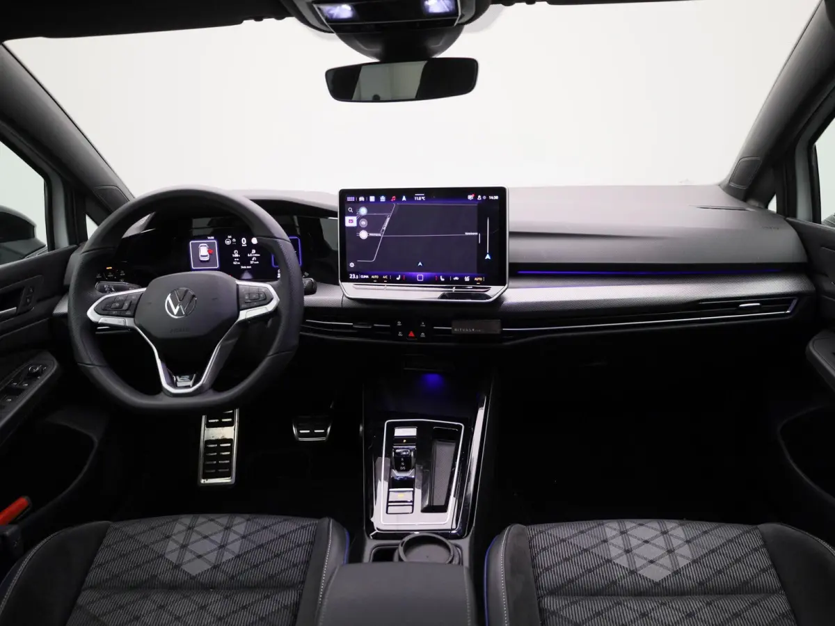 1.5 eTSI R-Line Edition | 116 PK | Demo | Automaat | Navigatie | Draadloze Apple Carplay | Adaptieve cruise control | Climate control | Stuur- en Stoelverwarming | Achteruitrij Camera | Park
