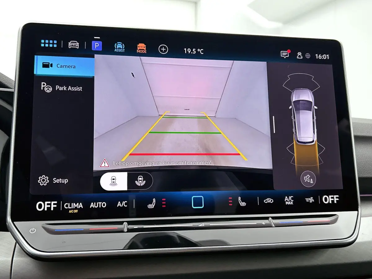 1.5 eHybrid Life Edition | Demo | 204 PK | Plug-IN | Navigatie | Stuur + Stoelverwarming | Keyless | Multimedia Pakket | Achteruitrijcamera | Getint glas | Adaptive cruise control | Lane Ass