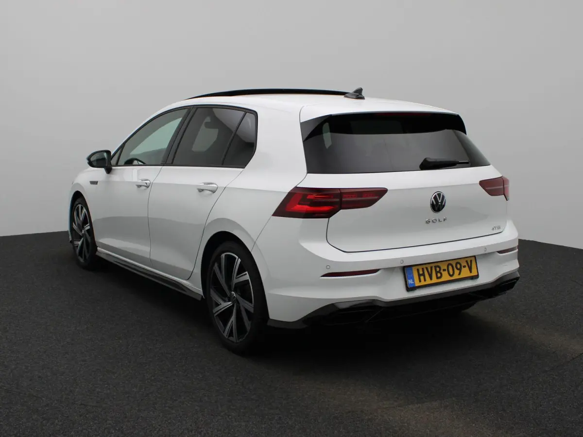1.5 eTSI R-Line Business 150 PK | Automaat | Panoramisch Schuif - Kanteldak | Navigatie | Digital Cockpit pro | Keyless | Stoelverwarming | Ledachterlichten met dynamisch knipperlicht | Acht