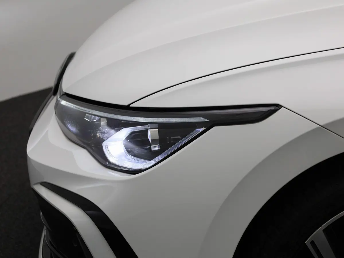 1.5 eTSI R-Line Business 150 PK | Automaat | Panoramisch Schuif - Kanteldak | Navigatie | Digital Cockpit pro | Keyless | Stoelverwarming | Ledachterlichten met dynamisch knipperlicht | Acht