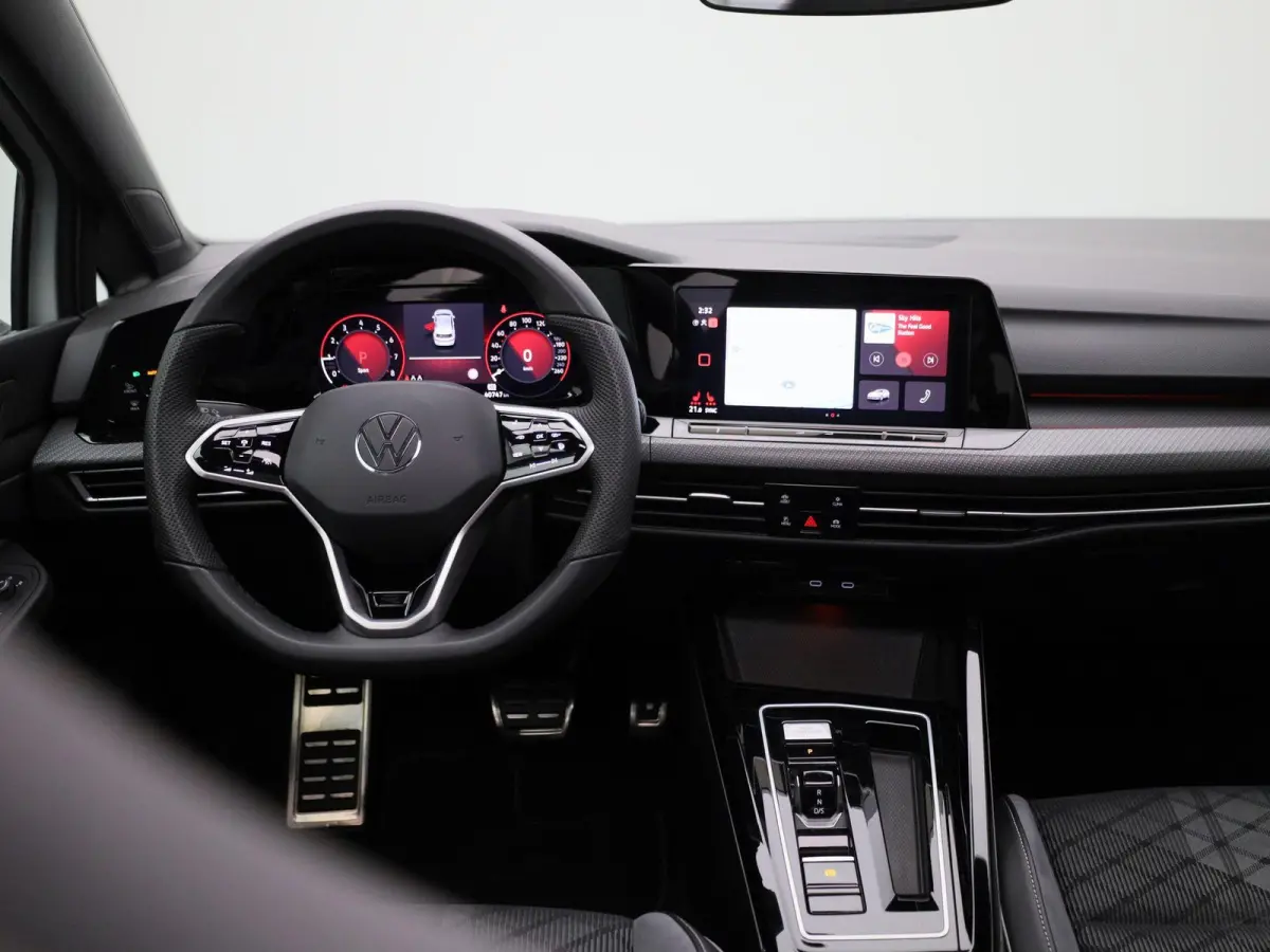 1.5 eTSI R-Line Business 150 PK | Automaat | Panoramisch Schuif - Kanteldak | Navigatie | Digital Cockpit pro | Keyless | Stoelverwarming | Ledachterlichten met dynamisch knipperlicht | Acht