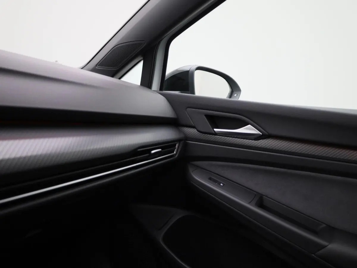 1.5 eTSI R-Line Business 150 PK | Automaat | Panoramisch Schuif - Kanteldak | Navigatie | Digital Cockpit pro | Keyless | Stoelverwarming | Ledachterlichten met dynamisch knipperlicht | Acht