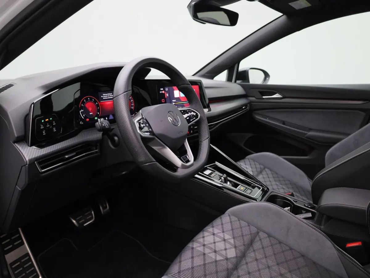 1.5 eTSI R-Line Business 150 PK | Automaat | Panoramisch Schuif - Kanteldak | Navigatie | Digital Cockpit pro | Keyless | Stoelverwarming | Ledachterlichten met dynamisch knipperlicht | Acht
